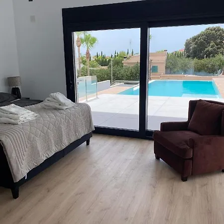 Serenity سيوداد كيسادا